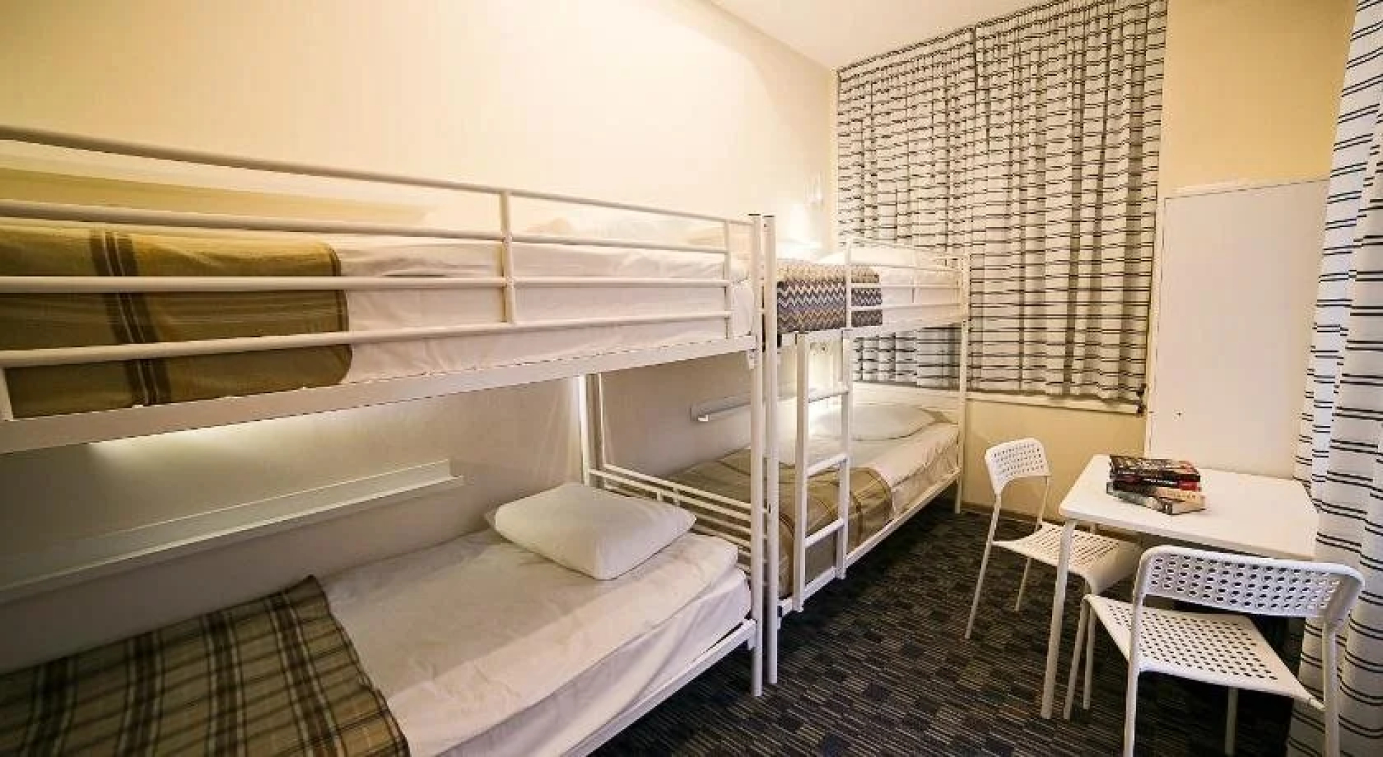 Parus Hostel