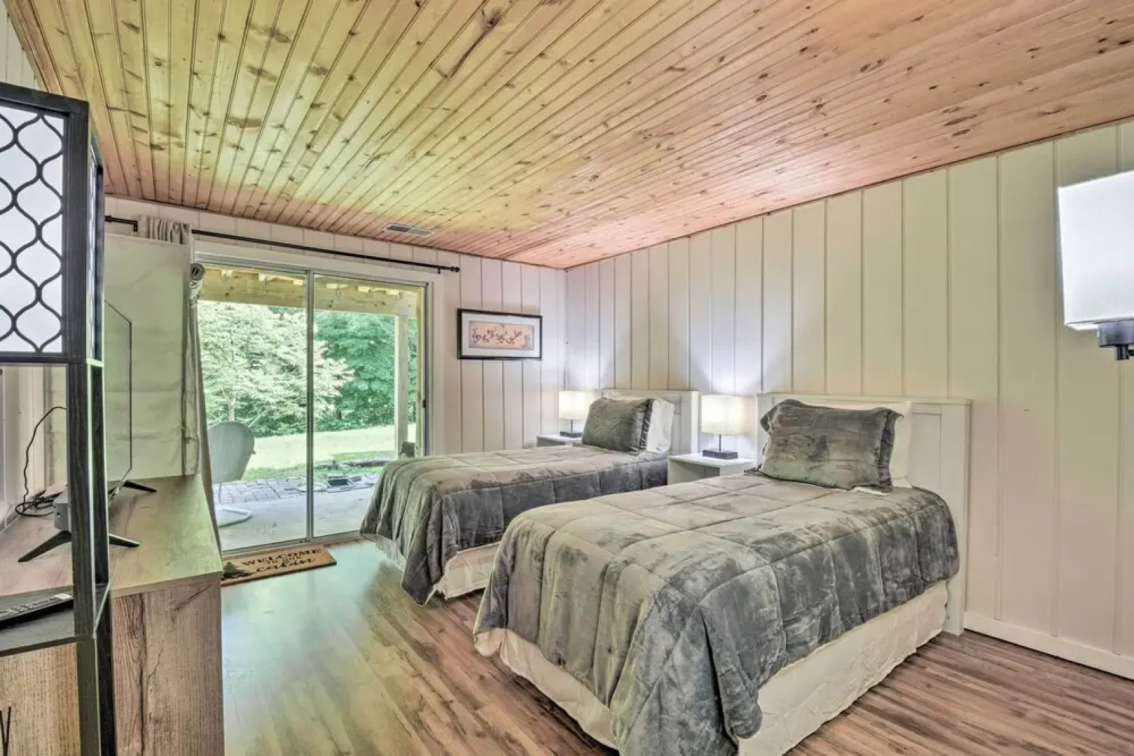 Chic Sky Valley A-frame Cabin w/ Pool Access!