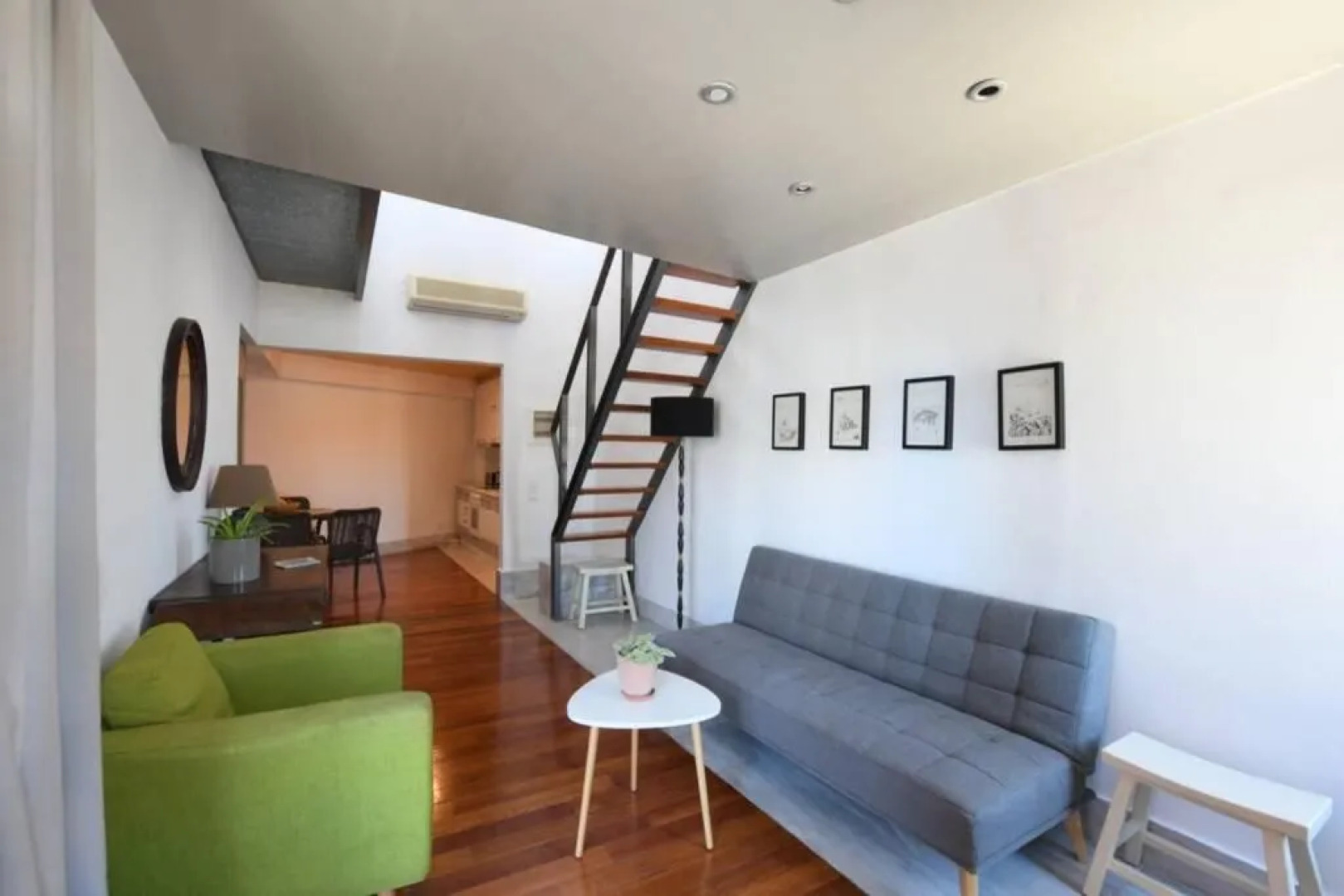 Sunshine Apt- Unique Holidays by the Sea