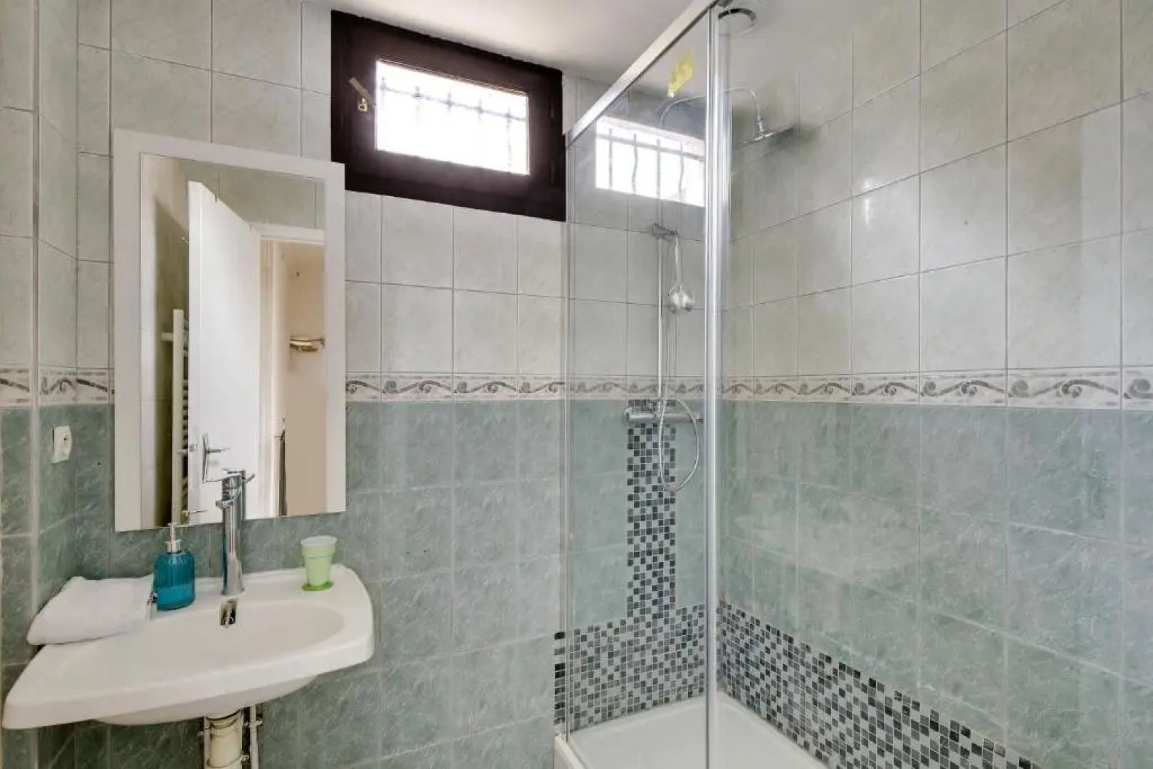 Chic house with babyfoot and gym