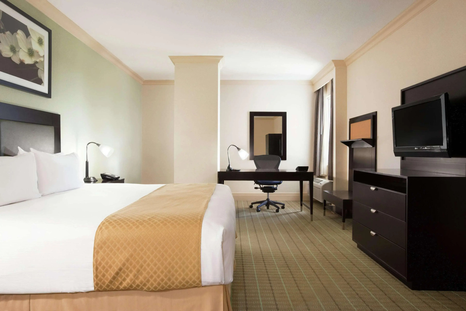 DoubleTree by Hilton Hotel Dallas – Love Field