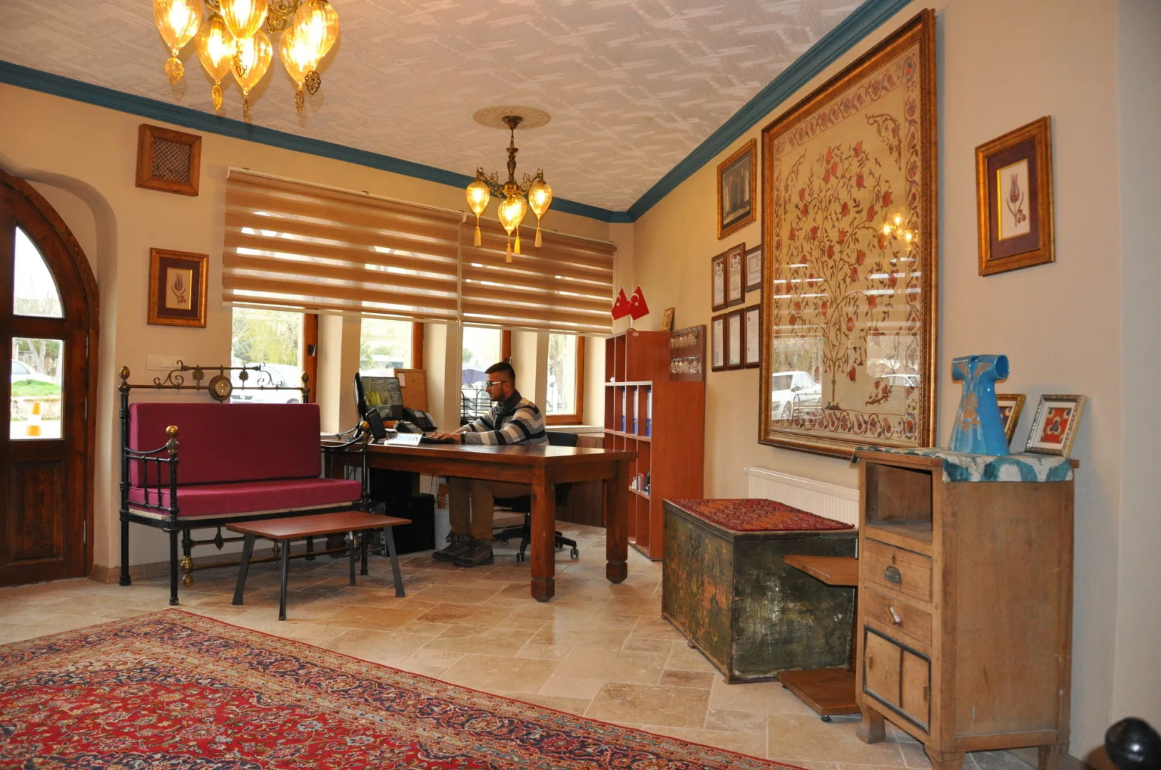 Nomads Cave Hotel & Rooftop