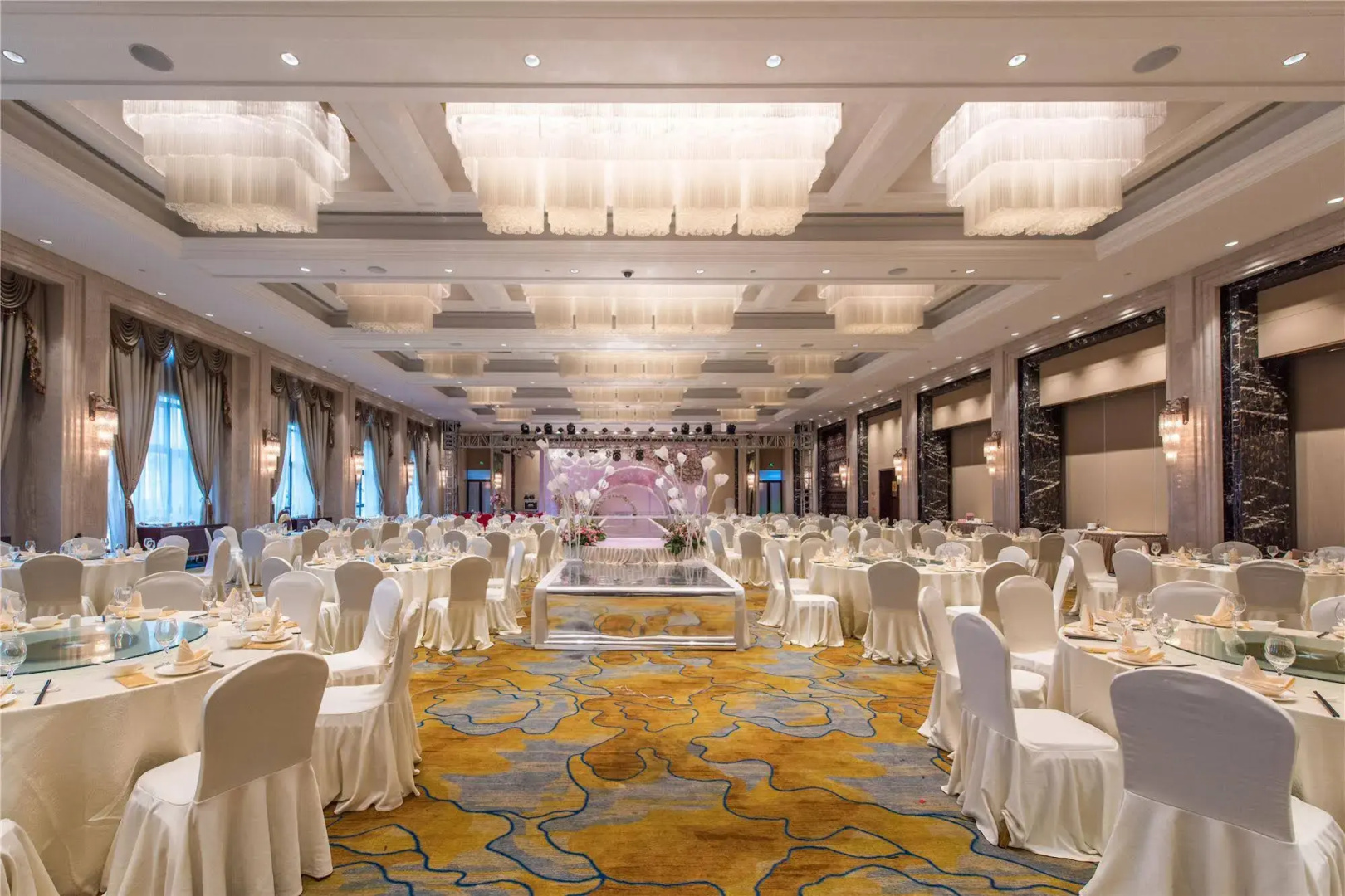 Qianjiang Junting Hotel, Haining