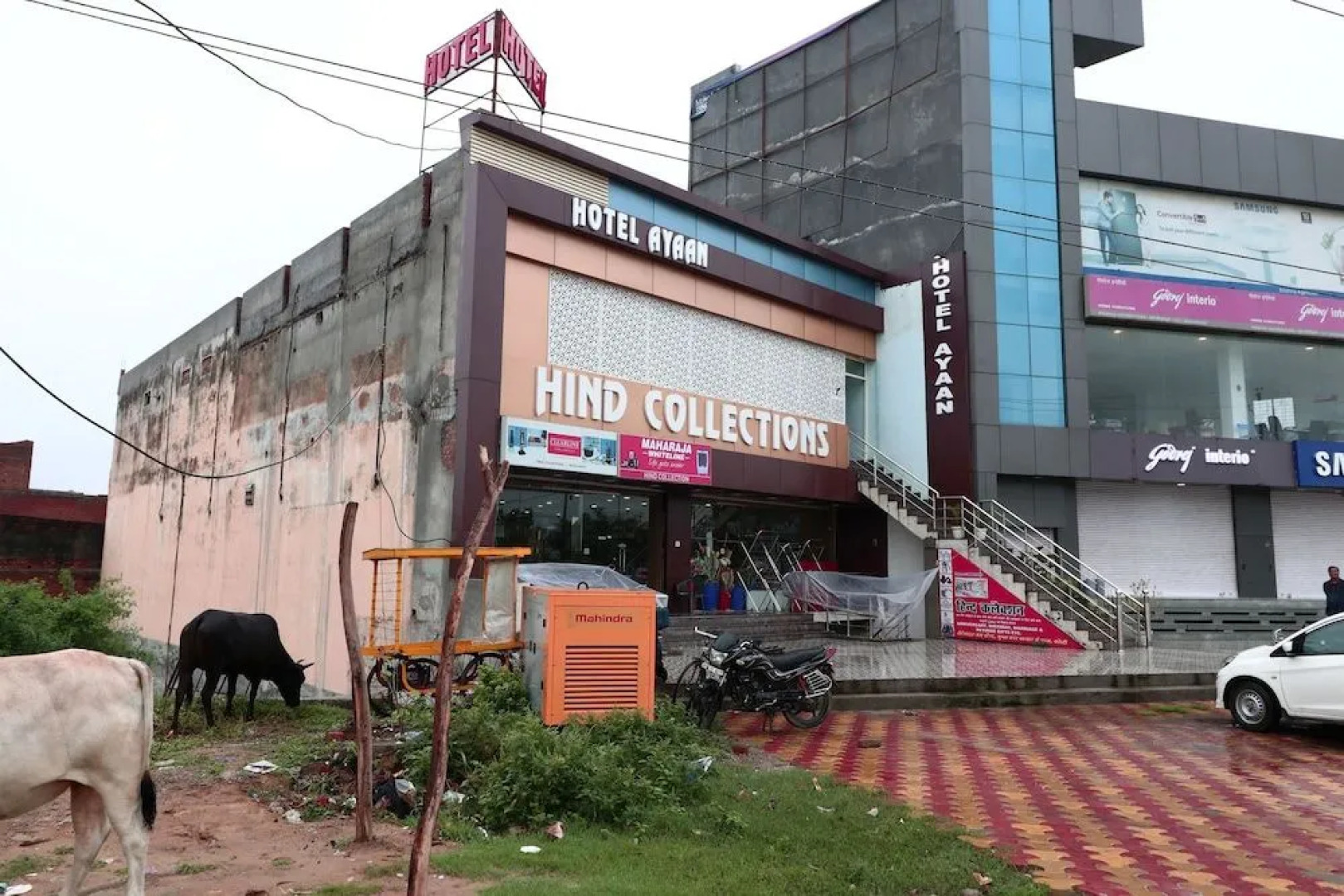 OYO 16109 Hotel Ayaan