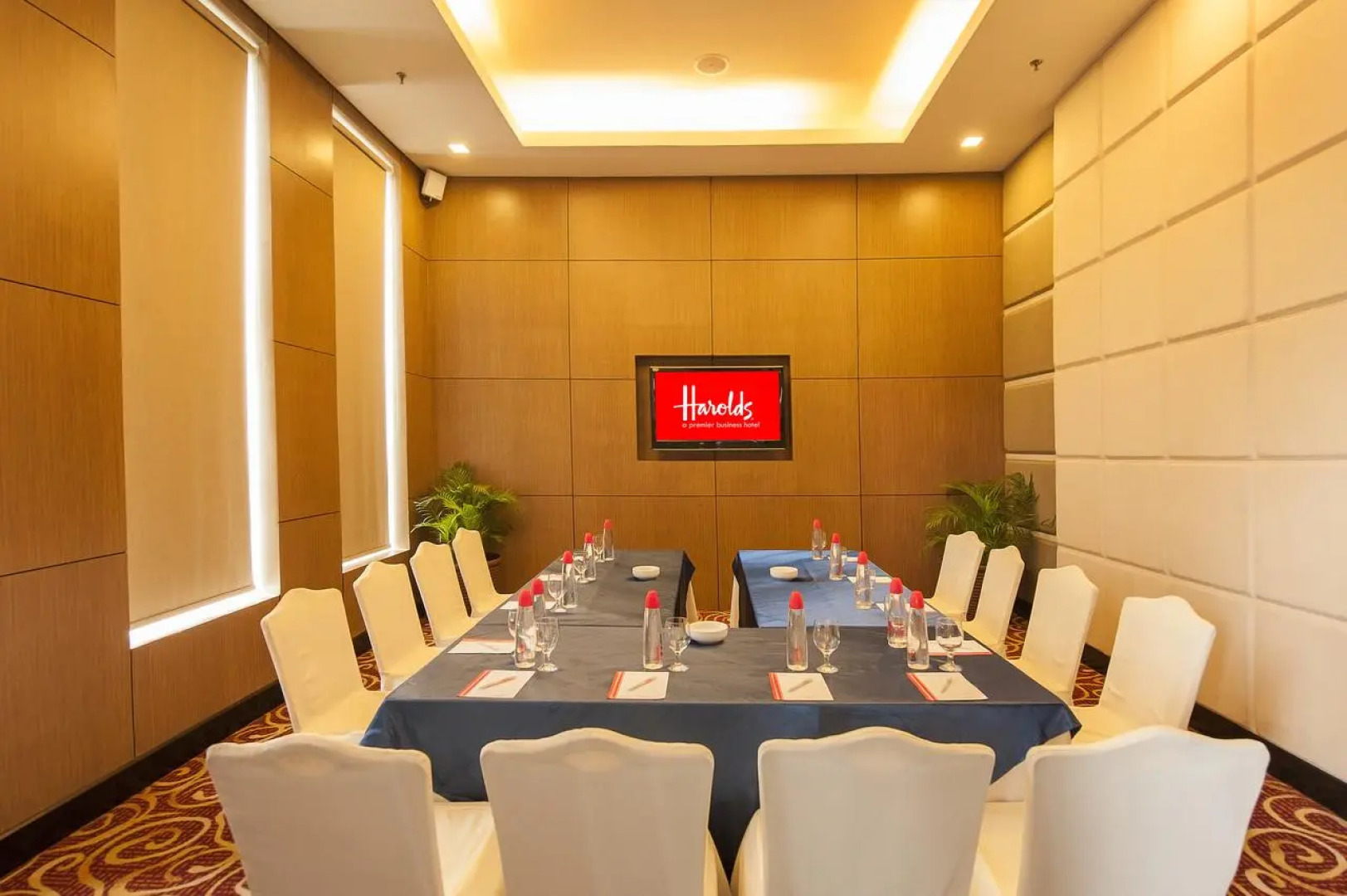 Harolds Hotel CEBU