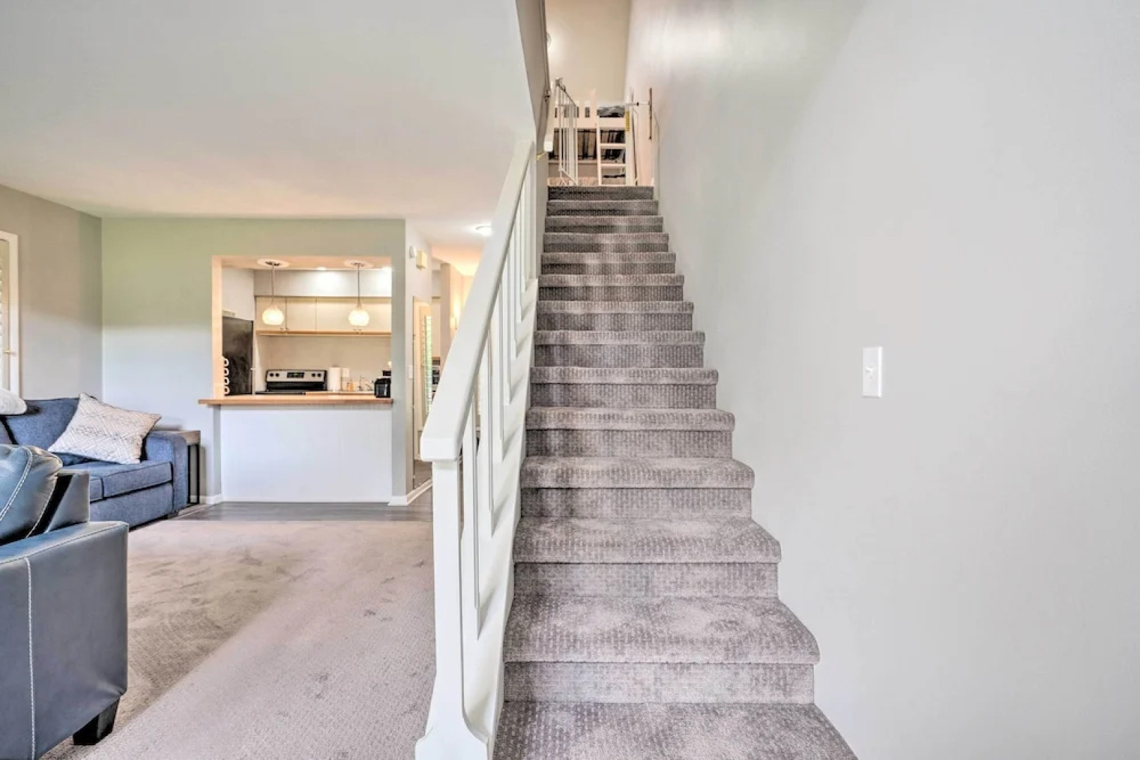 Ellicottville Townhome ~ Half Mi to Slopes!