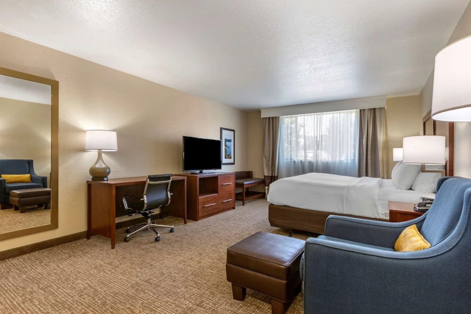 Comfort Inn & Suites I-90 City Center
