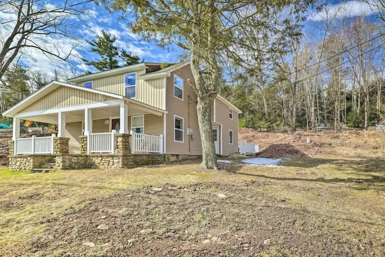 Scotrun Home Centrally Located to Area Resorts