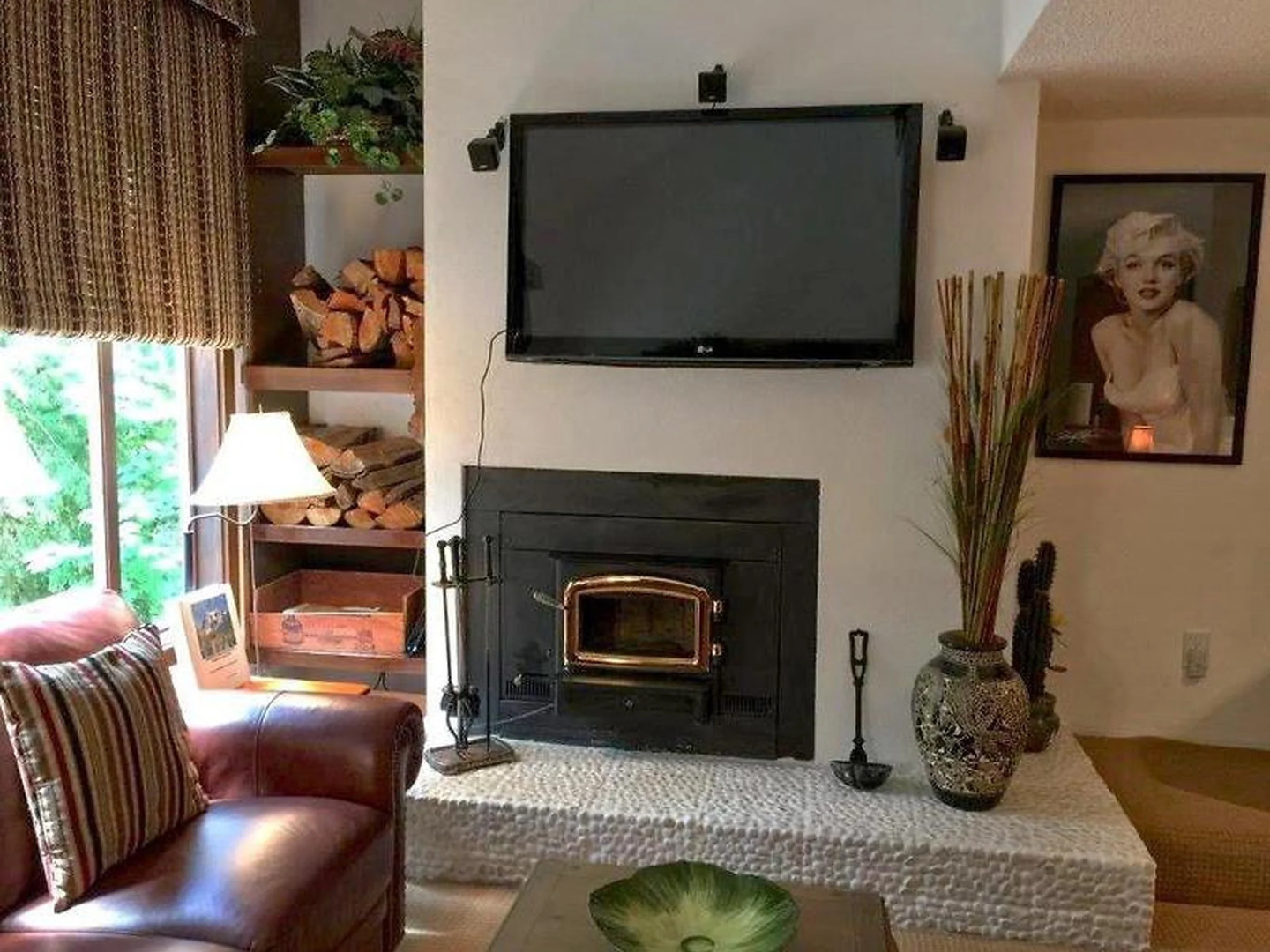 31SW Deluxe Snowater Condo!