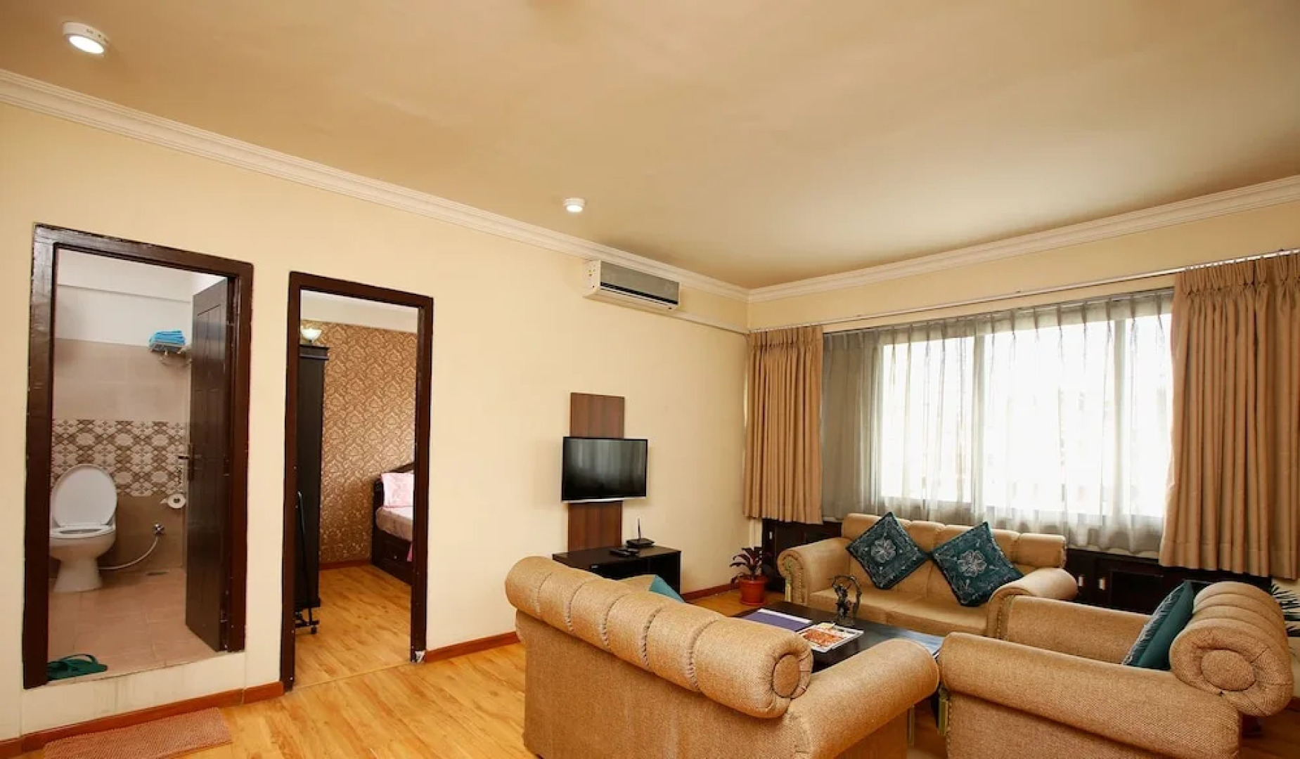 Vibrant  2BHK Apartment by Casa Deyra