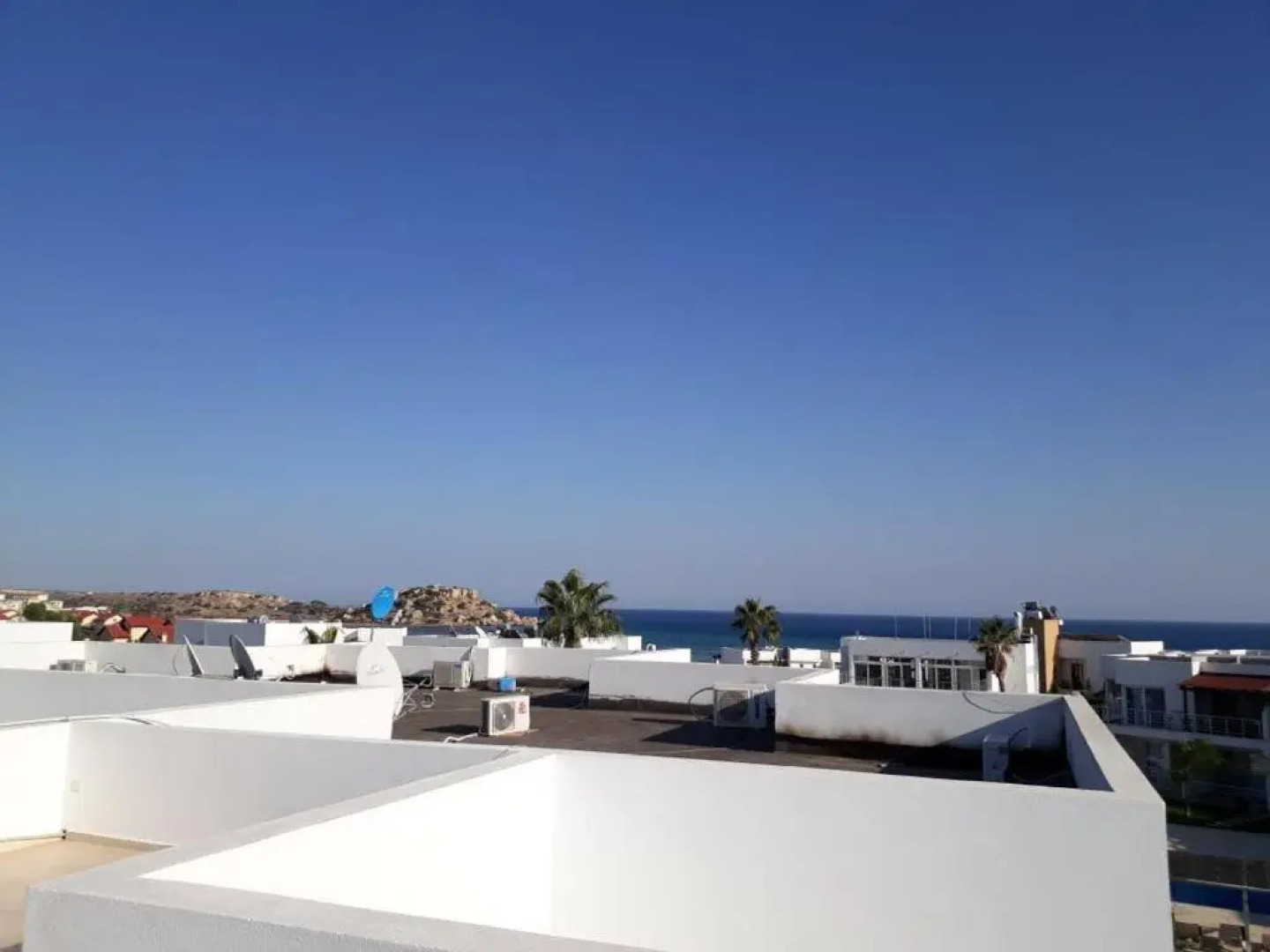 Apartamenty na beregu morja v Tsezar' Bich 3-3