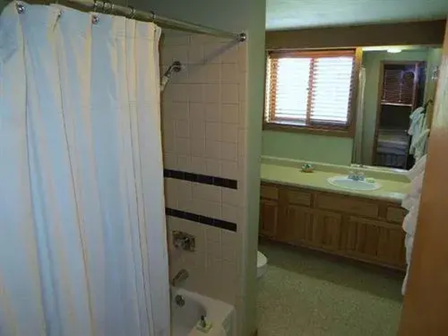 The Wood Creek Lodge by Crested Butte Lodging