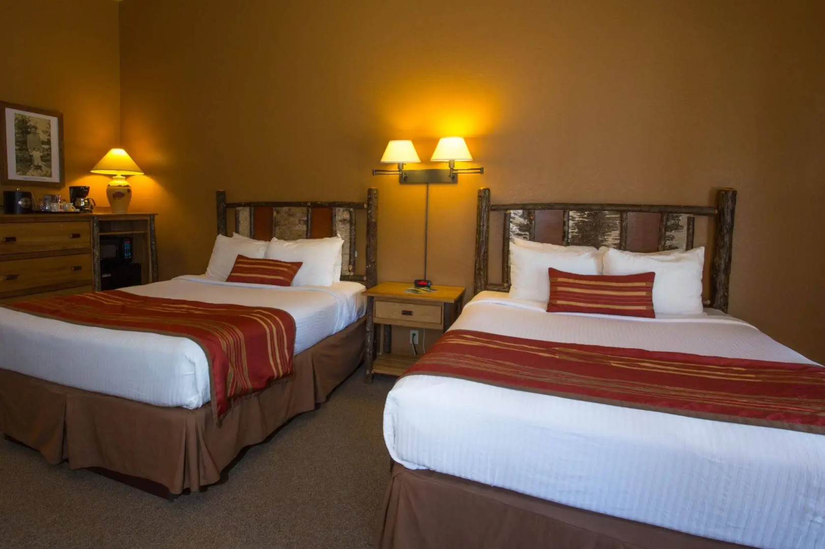 Headwaters Lodge & Cabins at Flagg Ranch