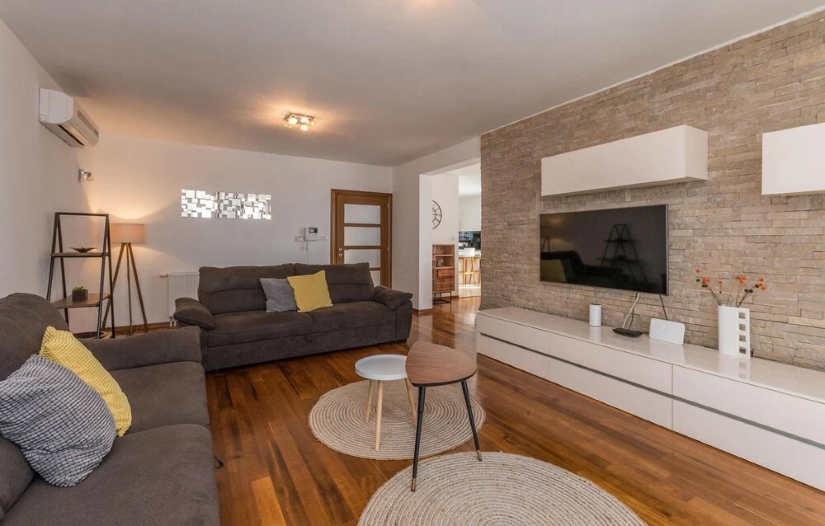 Amazing Home in Biograd na Moru With 4 Bedrooms, Wifi and Outdoor Swimming Pool