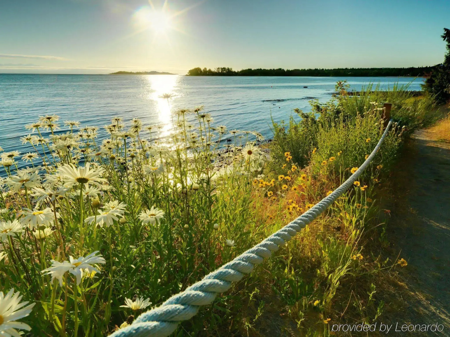 Sunrise Ridge Waterfront Resort