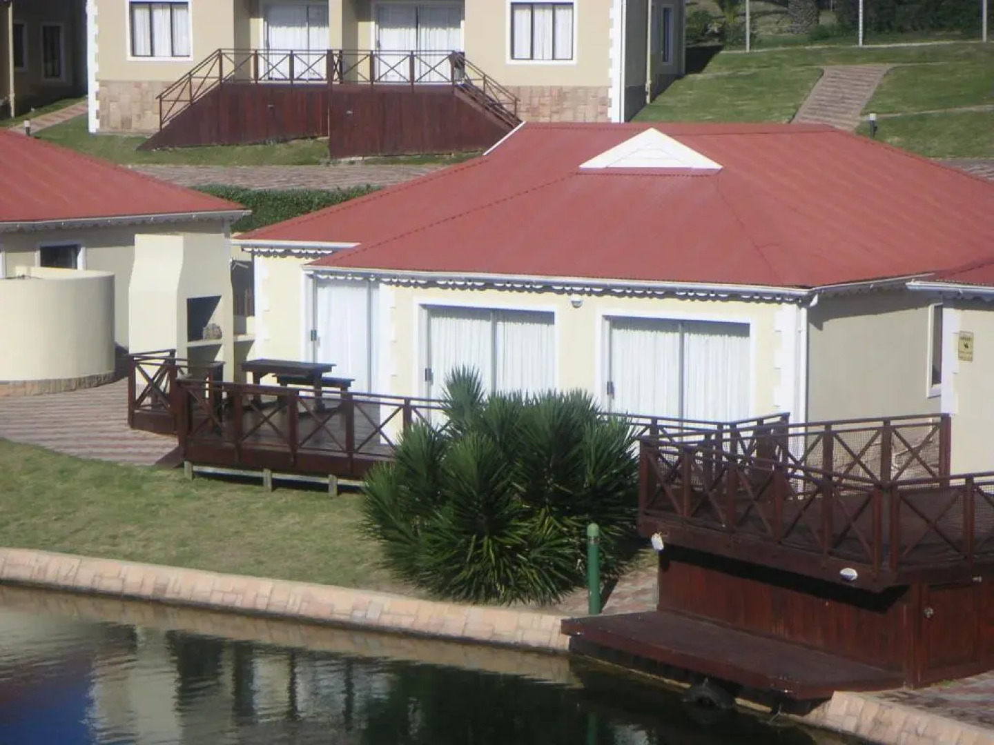 WatersideLiving MS11