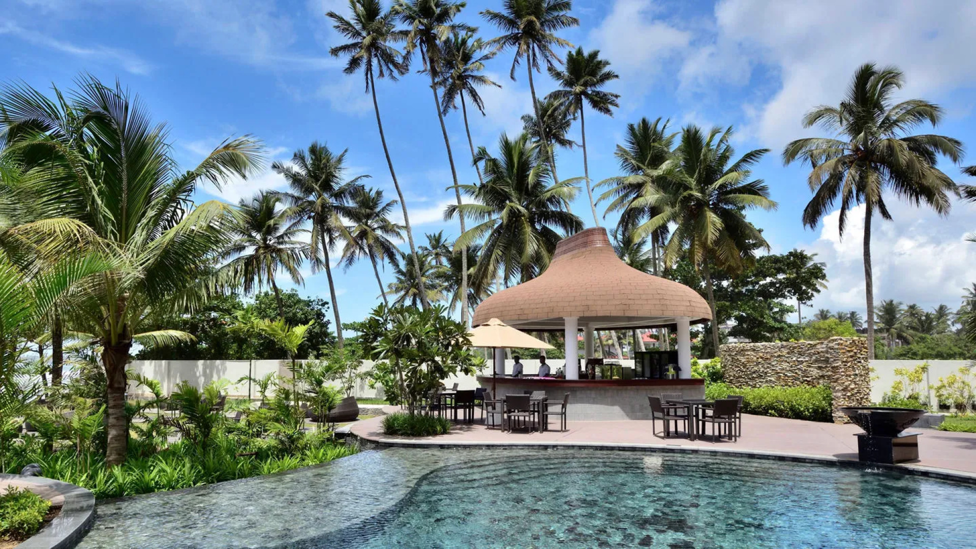 Курортный отель Weligama Bay Marriott Resort & Spa