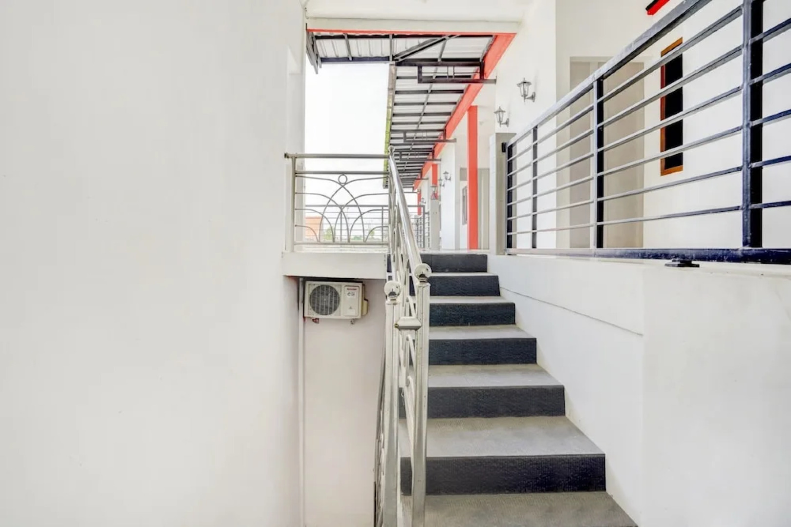 Super OYO 3702 Homestay Bougenville Syariah