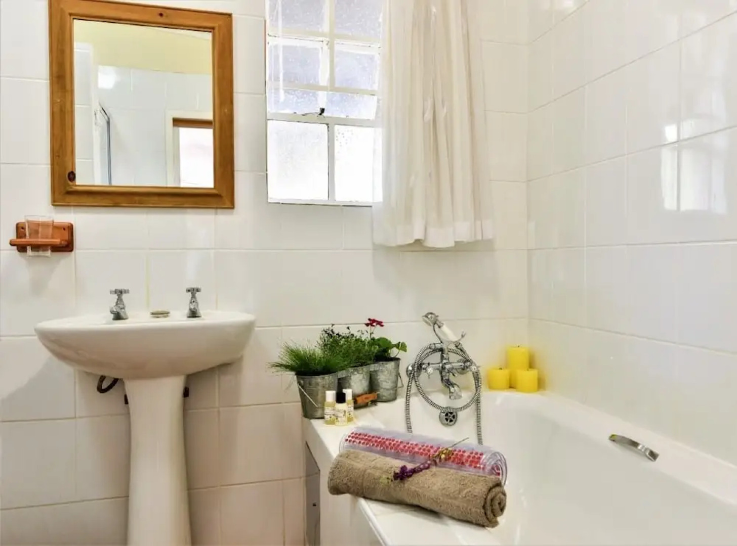 Lemon Thorn Cottage for 2 People With Wonderful Private Terrace in Garden!