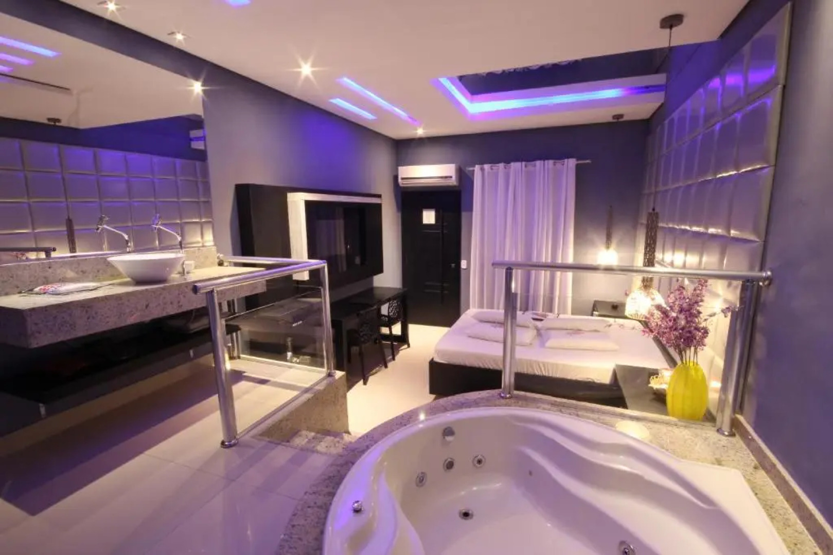 Motel Happy Night - Adults only