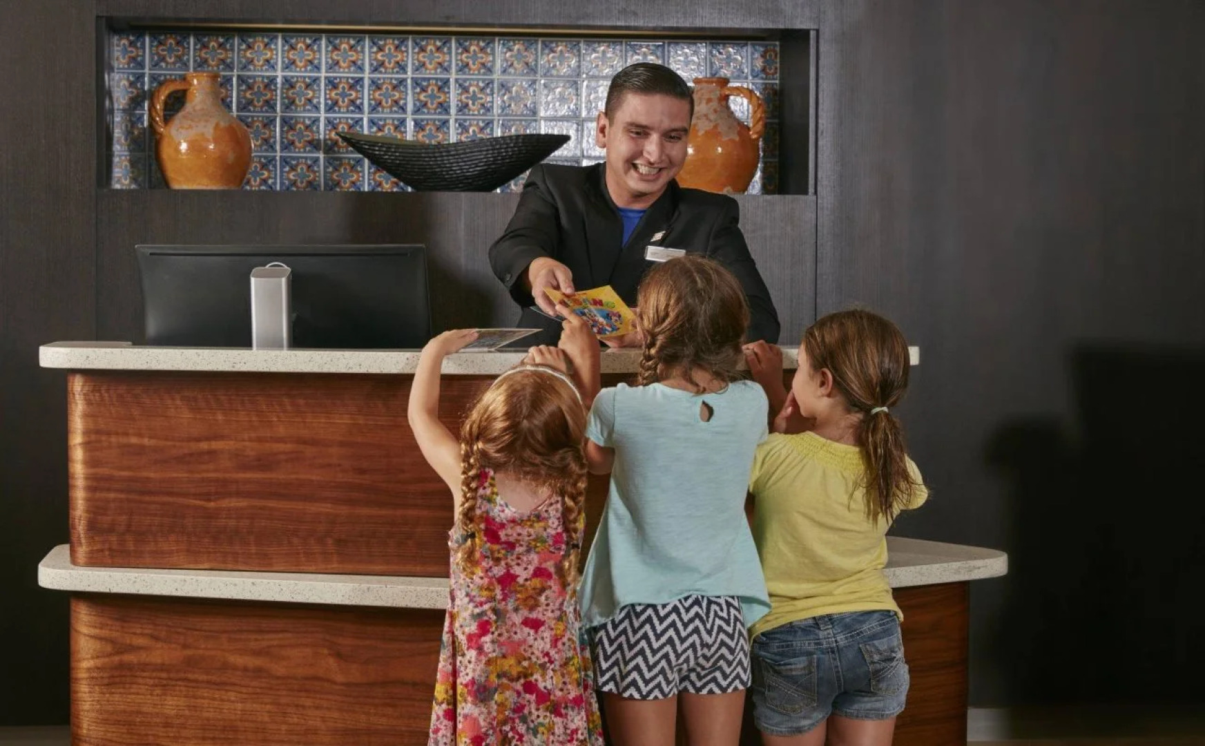 Courtyard by Marriott Anaheim Theme Park Entrance