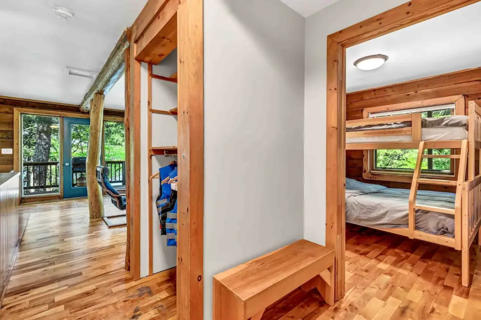 Mersey River Chalets a nature retreat