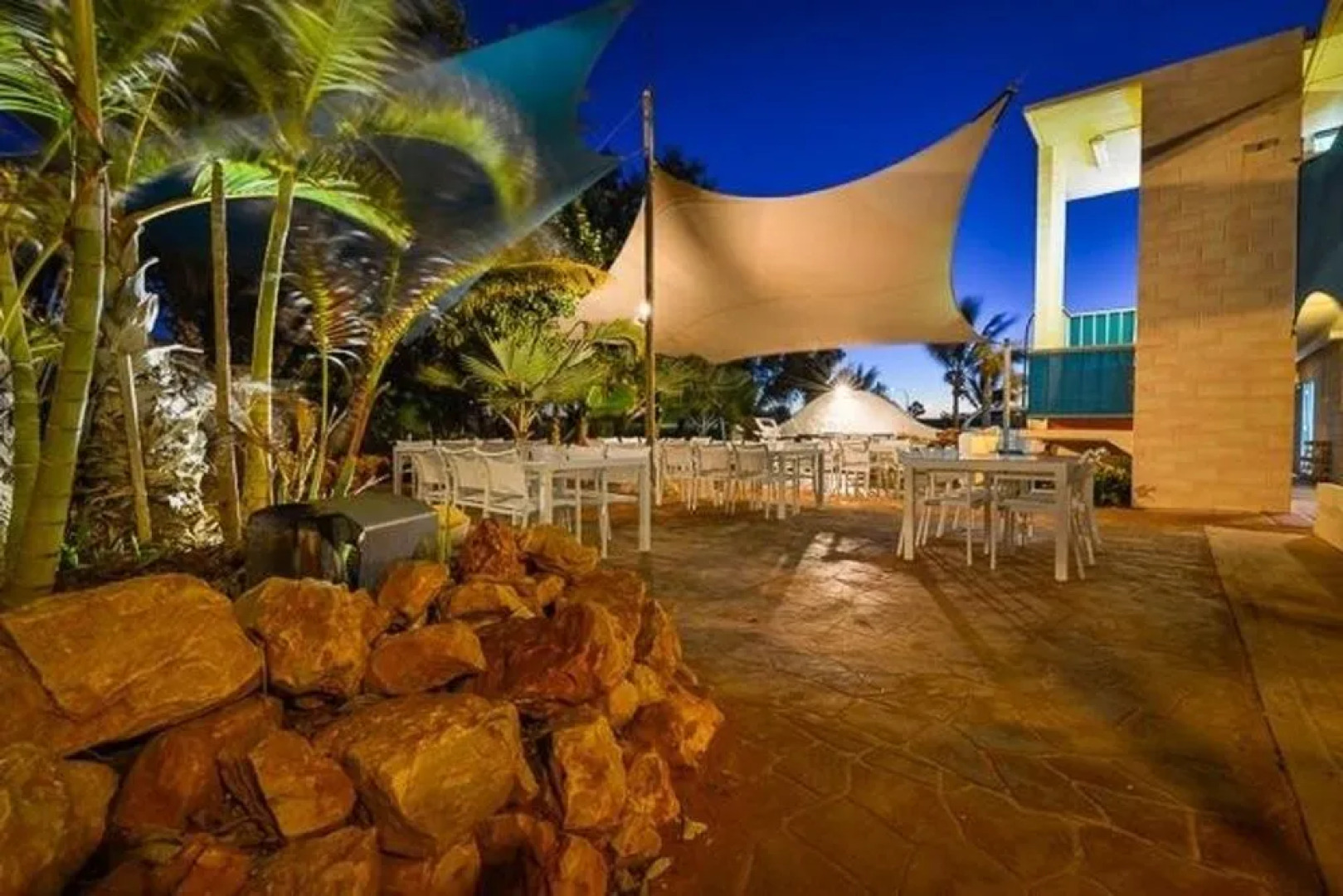 Golden Chain Sea Breeze Resort