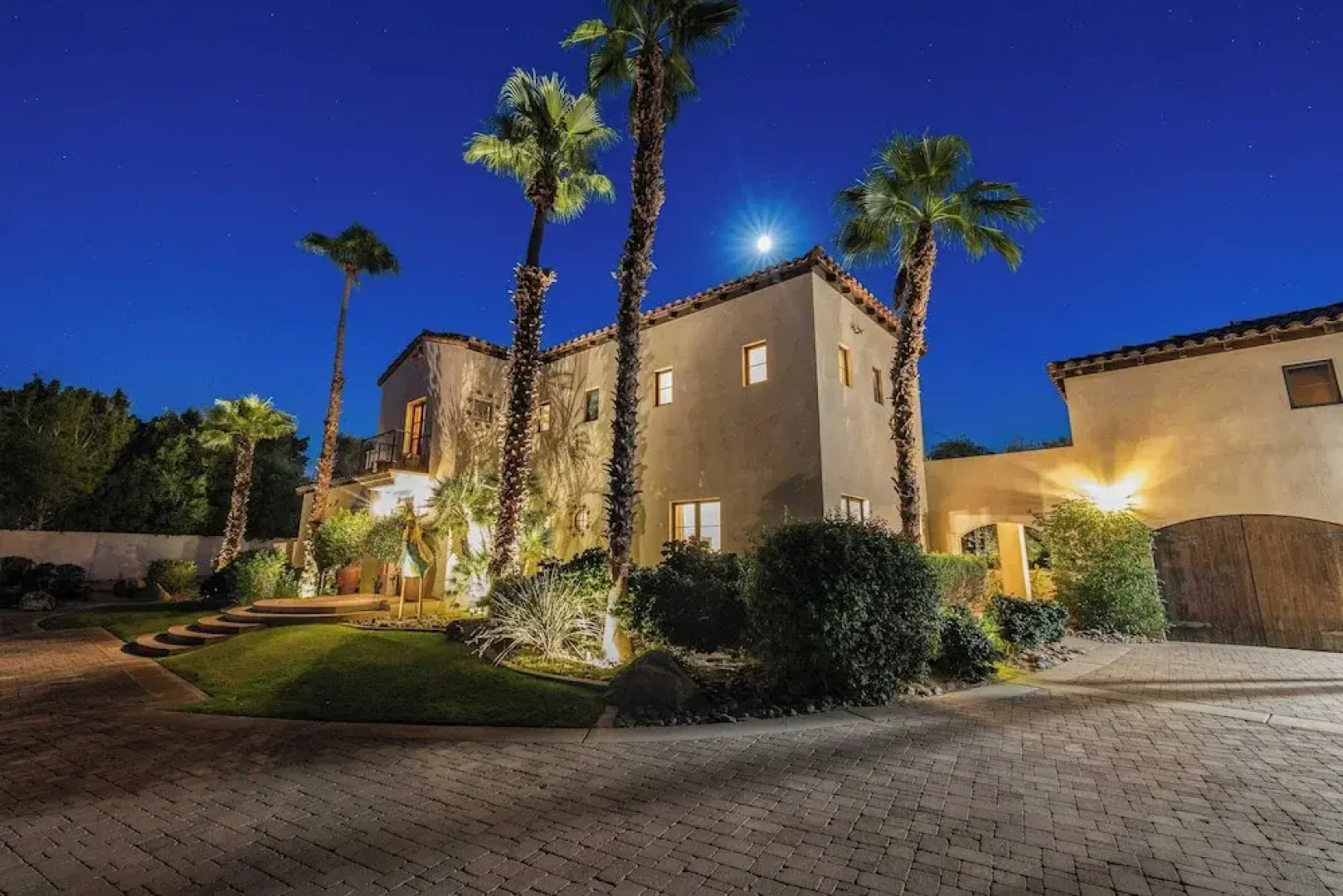 Luxe 7bdr Oasis w/ Pool, Putting Green, Game Room Villa Del Gallo by Avantstay