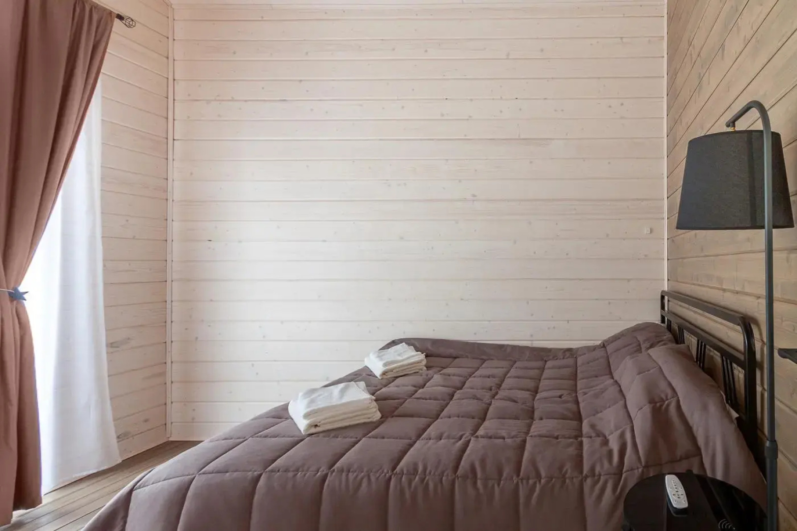 Дом на Вишневой улице, 8