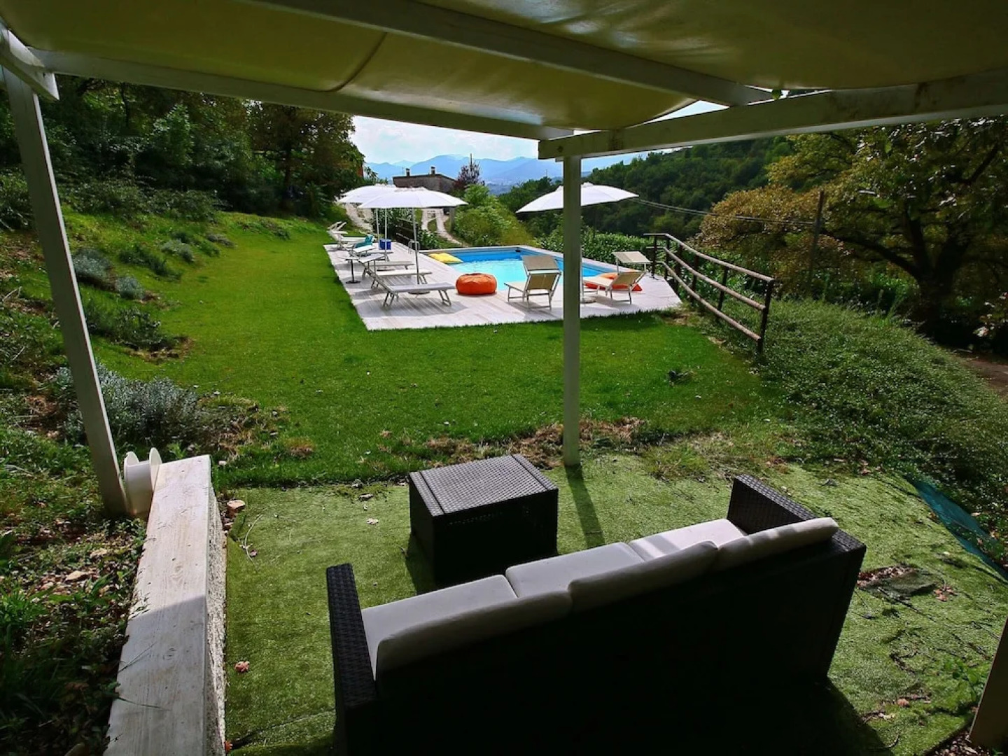 Belvilla by OYO Casa Oro