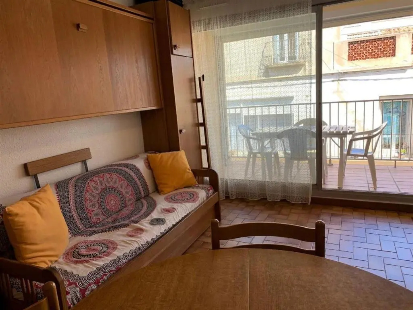 Appartement Mèze, 2 pièces, 4 personnes - FR-1-604-30