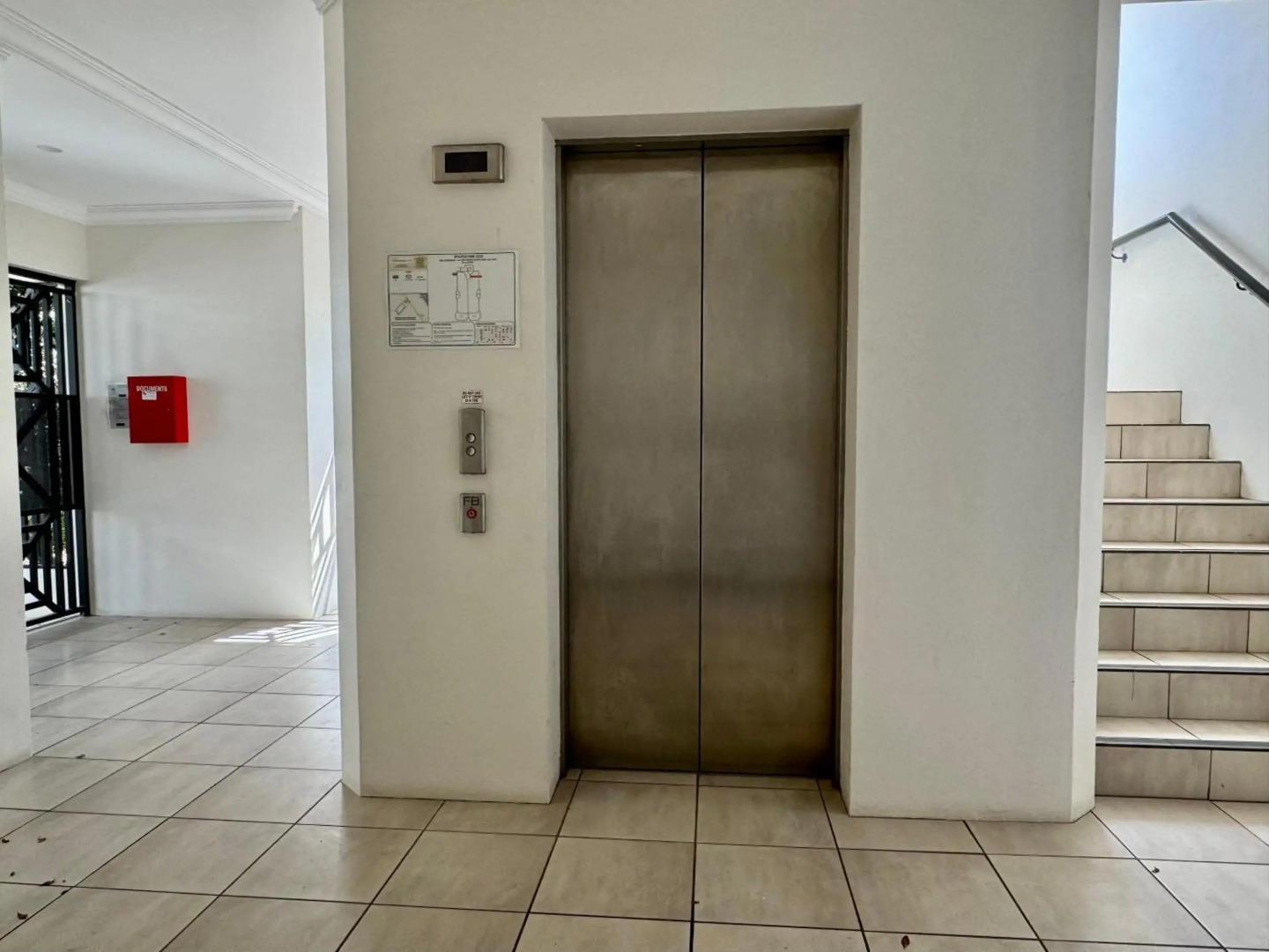 Townsville Lighthouse - 3/103 Strand