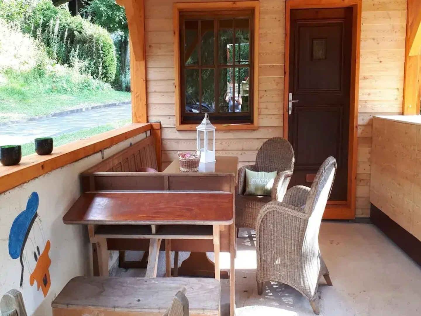 Cozy Chalet With Fireplace, Located in Wooded Area