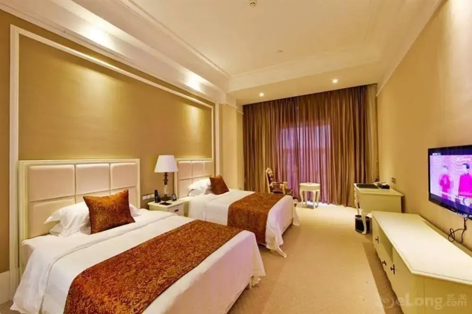 Yantai Blue Sky Hotel