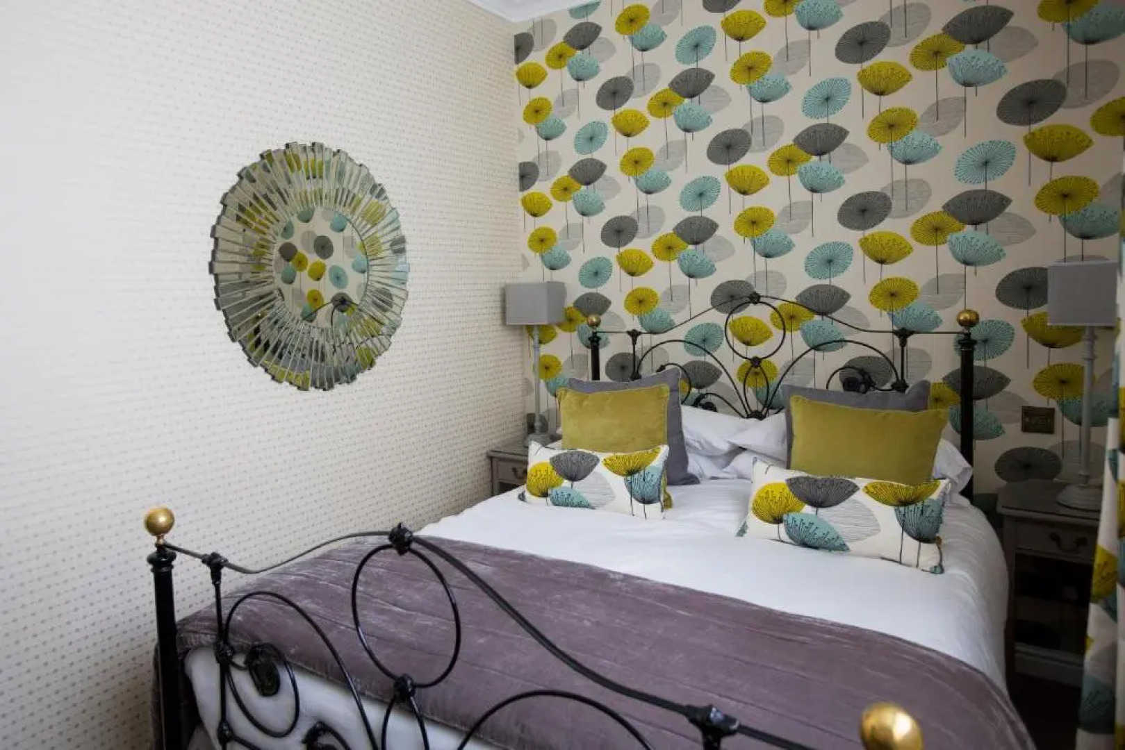 Ye Olde Bulls Head Inn & Townhouse