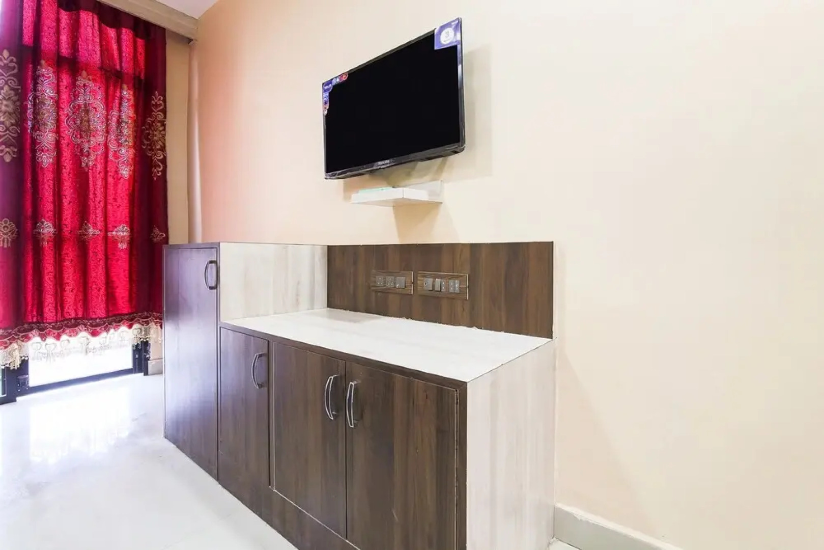 OYO 427 Annapurna Banquet