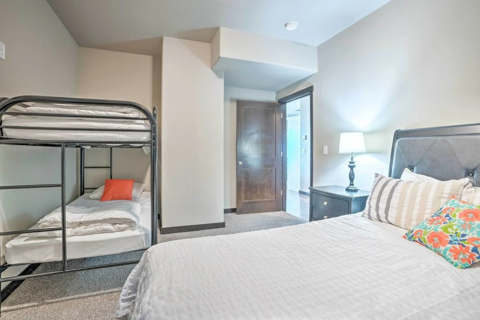 Manson Condo w/ Pool Access - Near Marina and Town