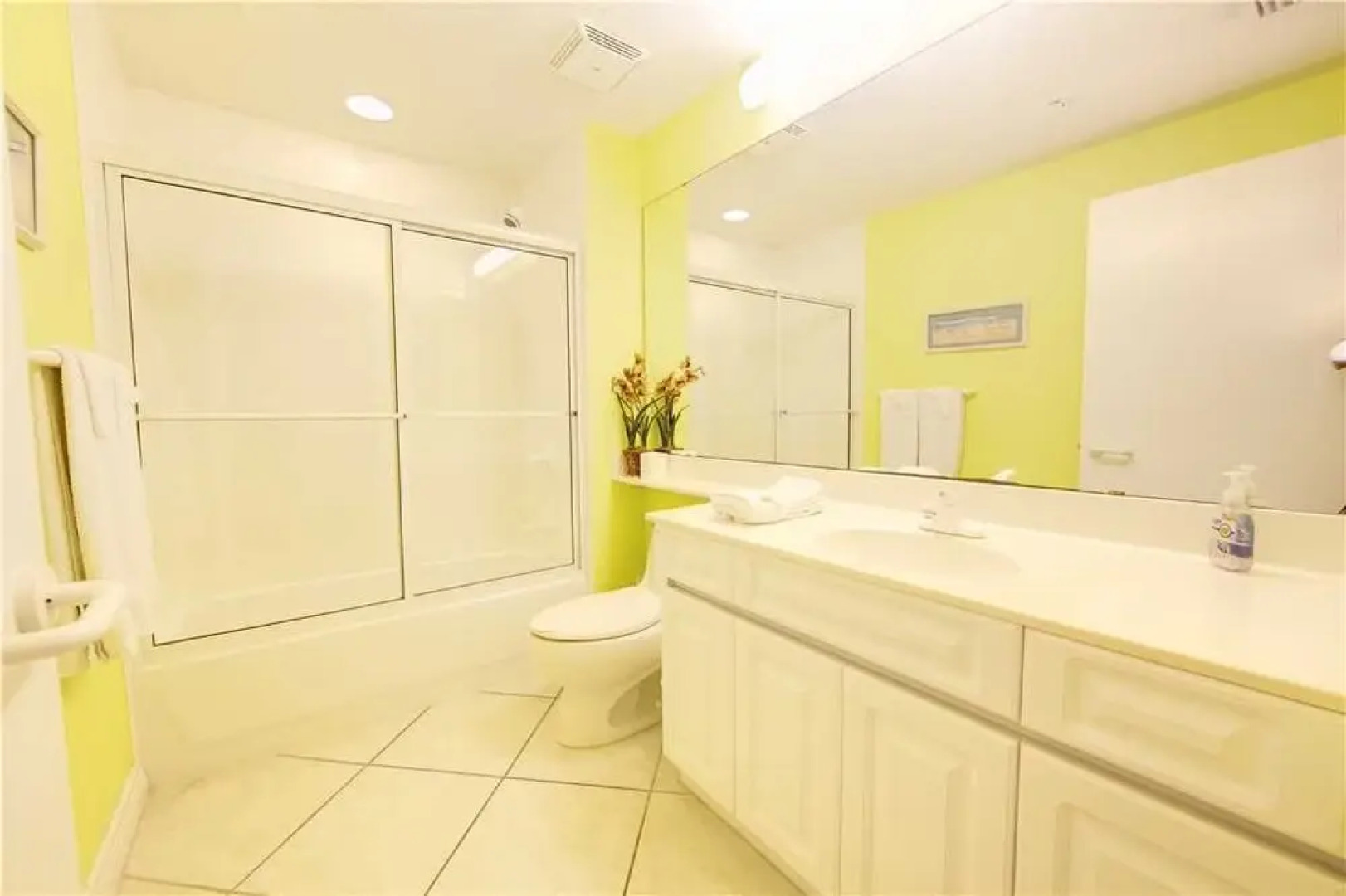 Beach Colony East 1B - 3 Br Condo