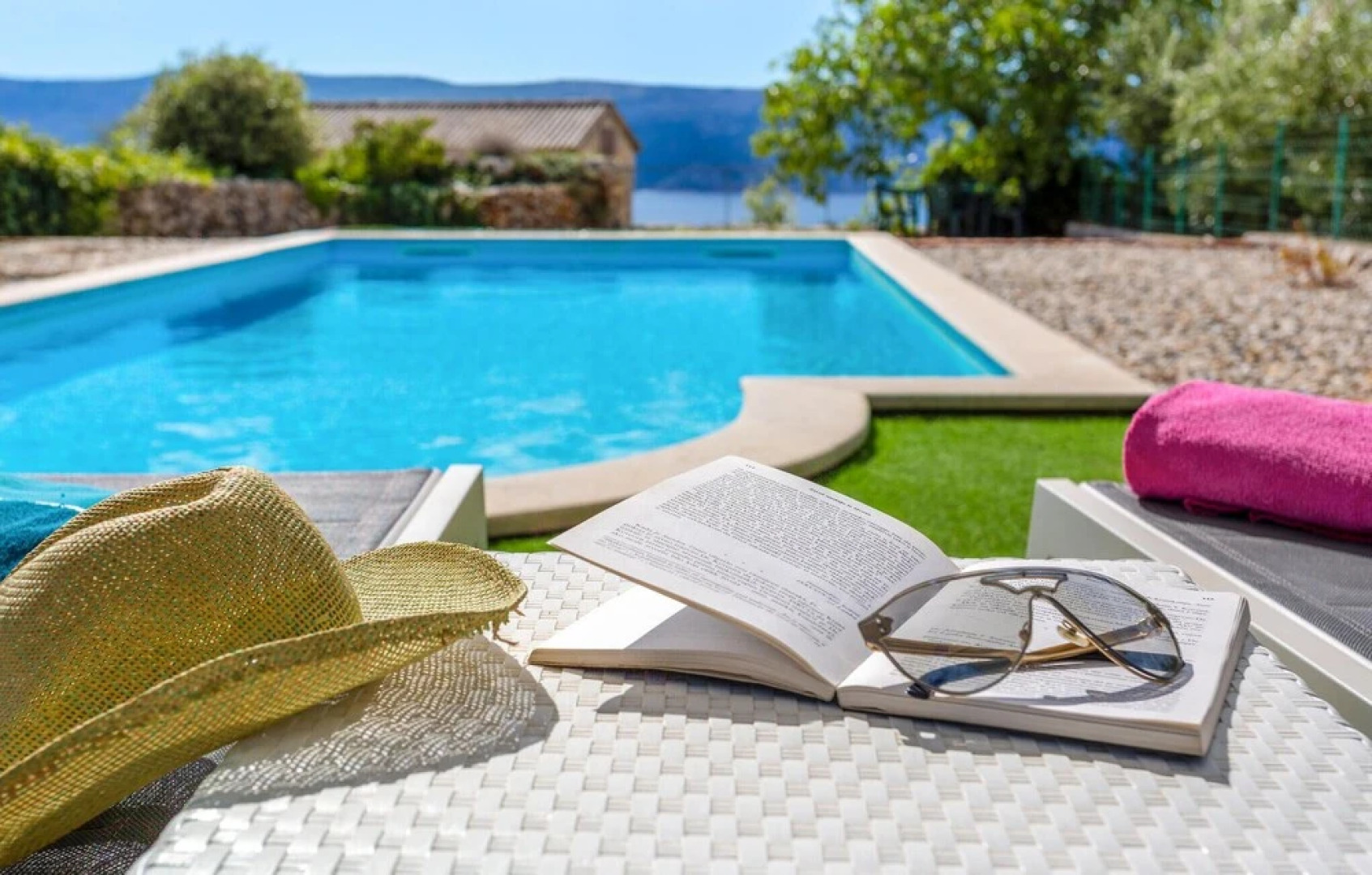 Beautiful Home in Brzac With Wifi and 2 Bedrooms