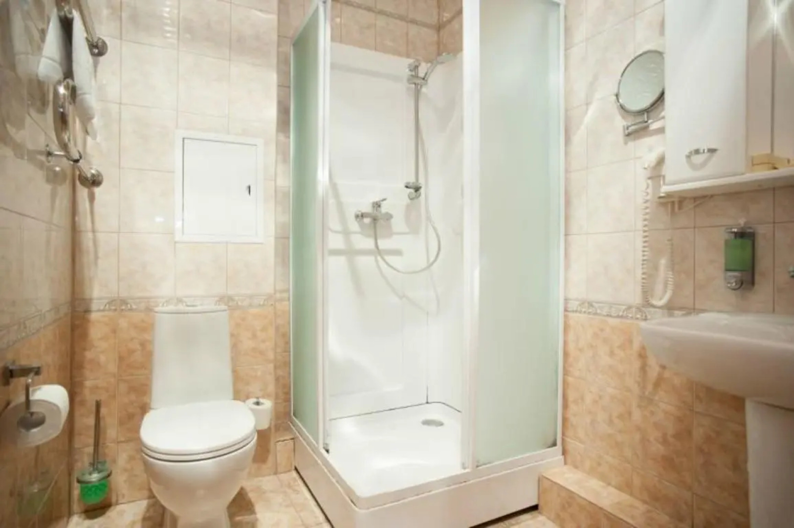 MINIMA Красные ворота