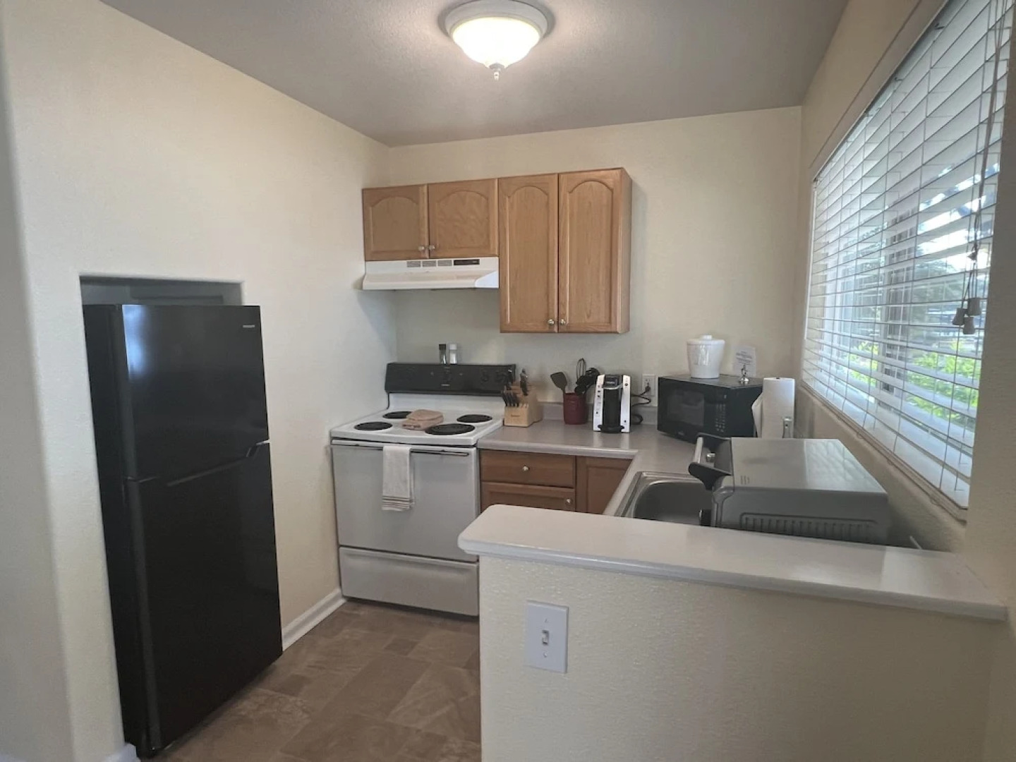 Clear Lake Cottages & Marina