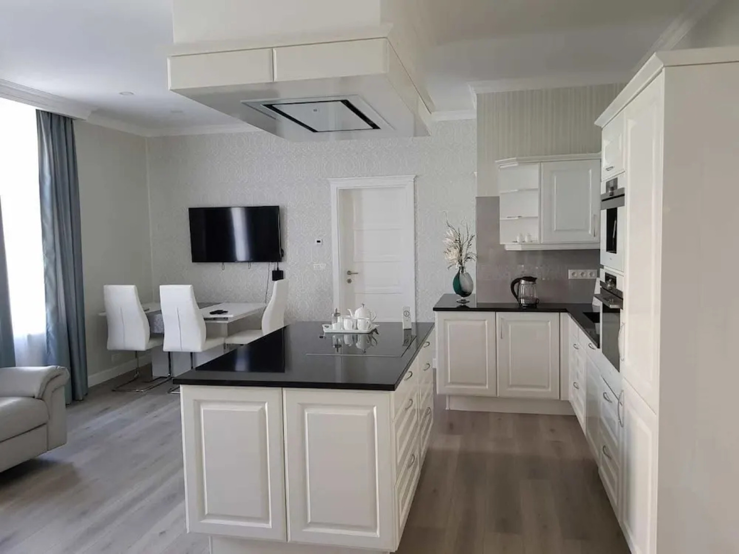 Apartman St. Vladimir kirche