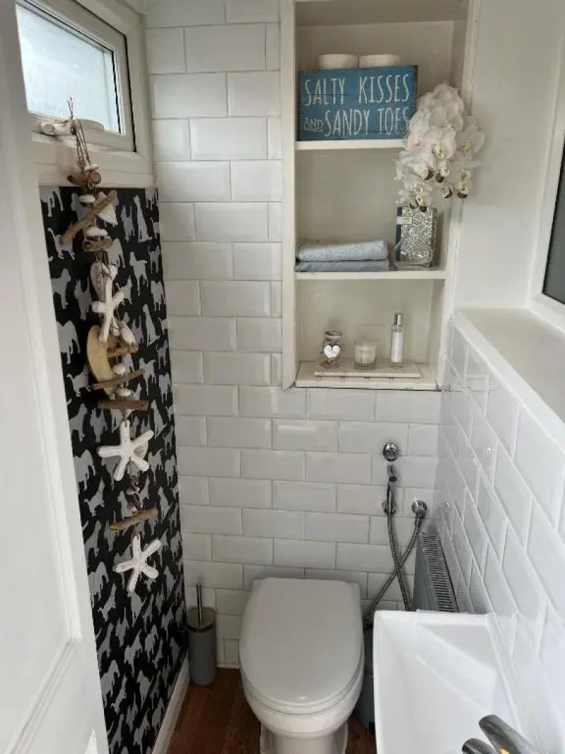 Sea Facing 2Bd Terraced Home - Peacehaven