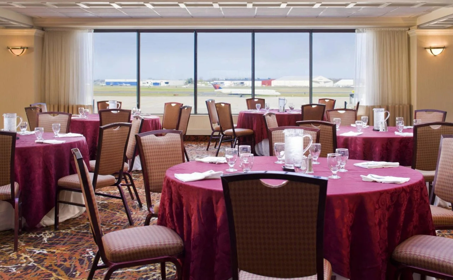 Sheraton Hartford Hotel at Bradley Airport