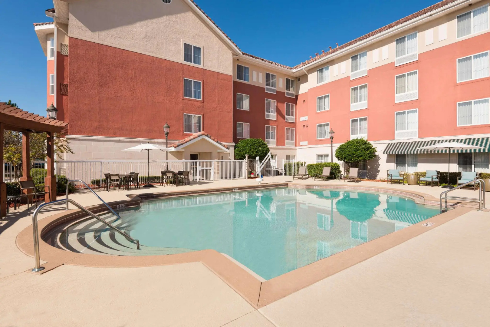 Homewood Suites by Hilton Jacksonville-South/St. Johns Ctr.