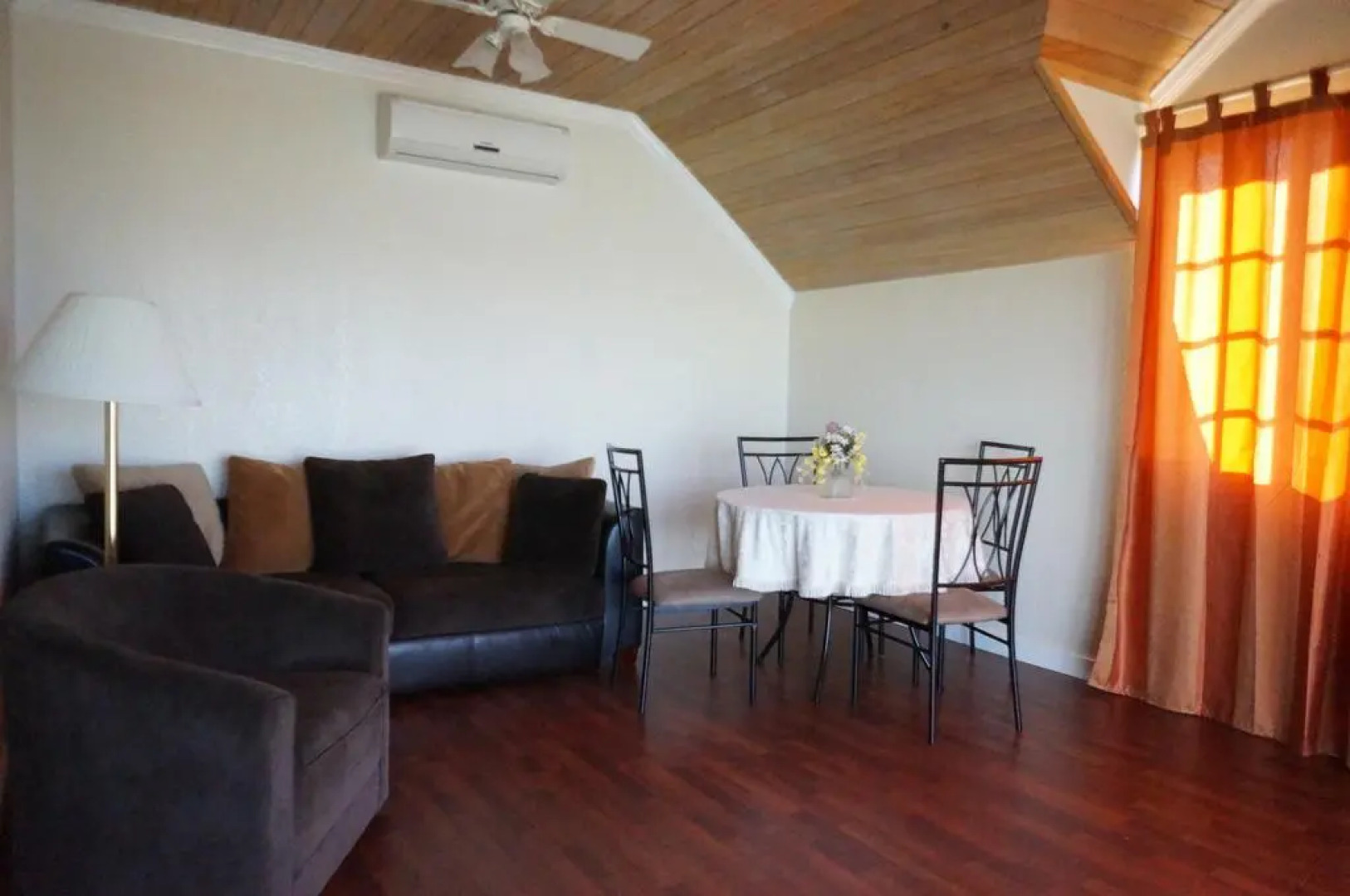 Island Seaside Suites