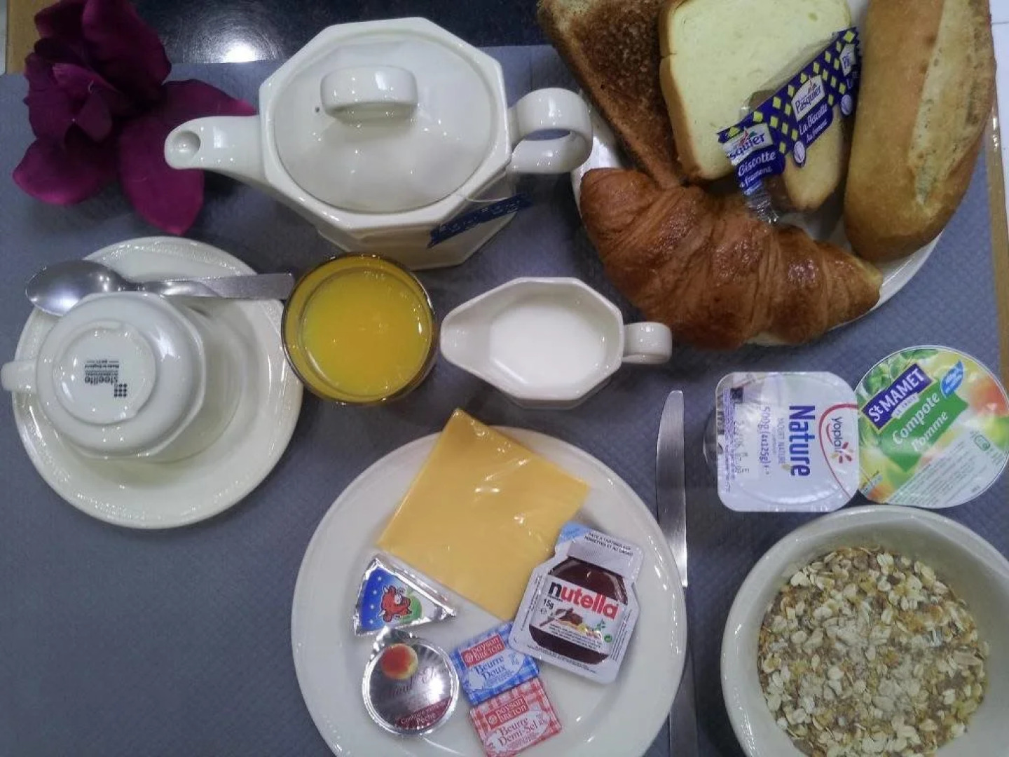 Hotel de la cité Rougemont