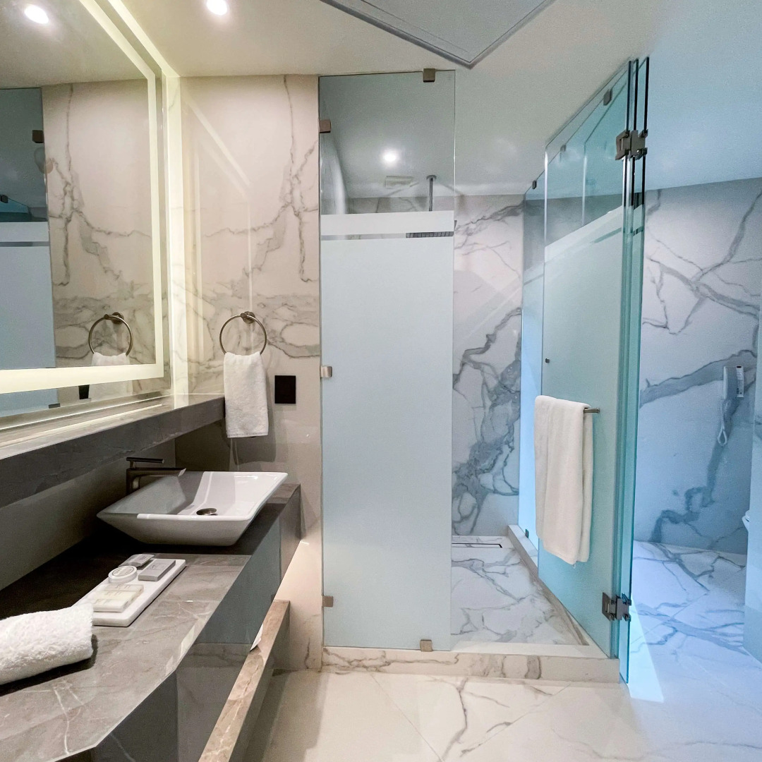 Safi Royal Luxury Metropolitan