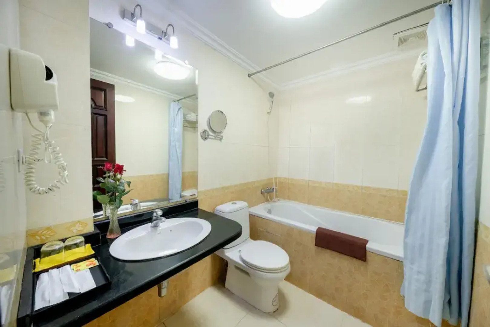 Phoenix Legend Hotel