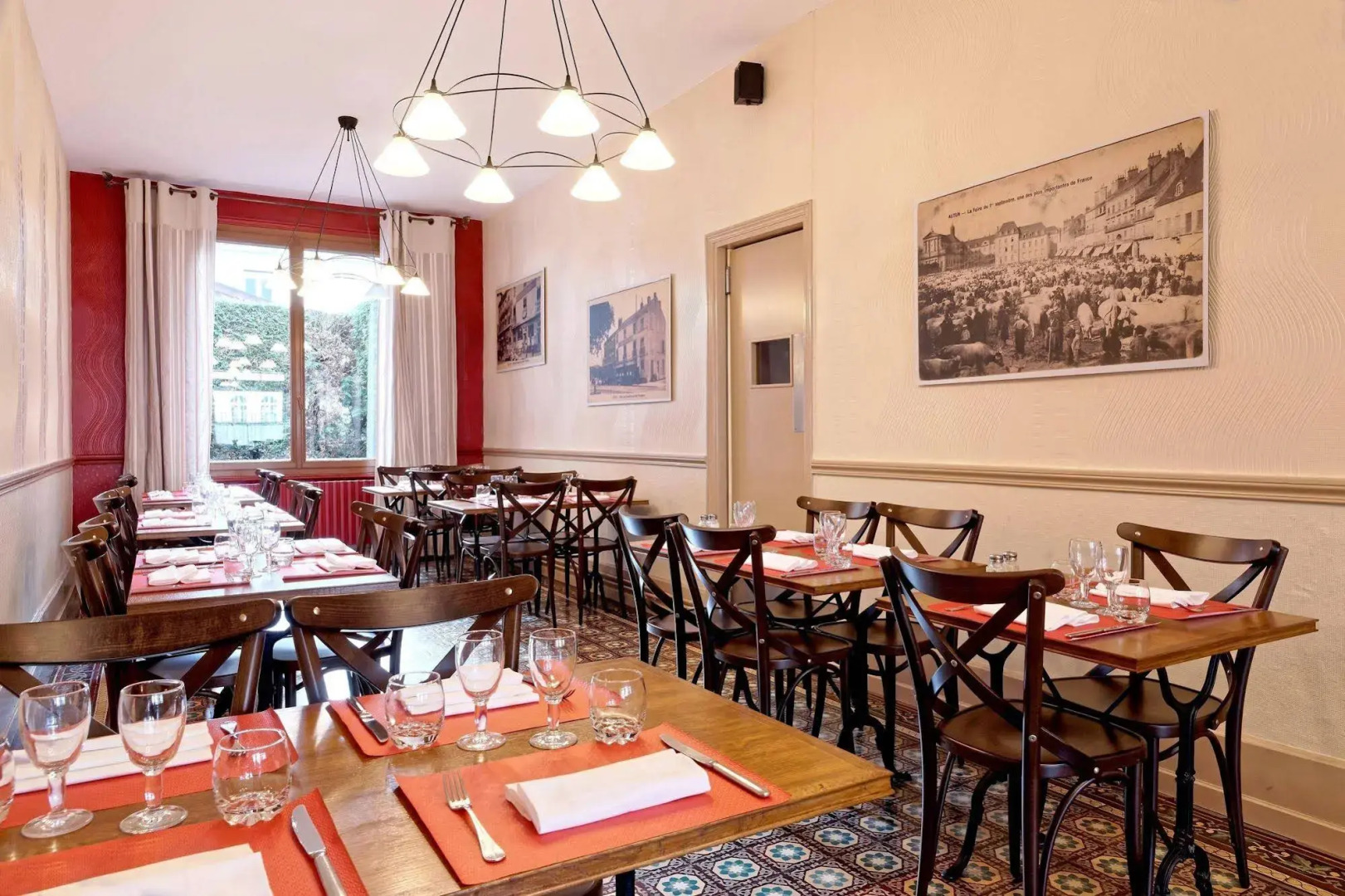 Logis Hôtel Du Commerce Et Touring